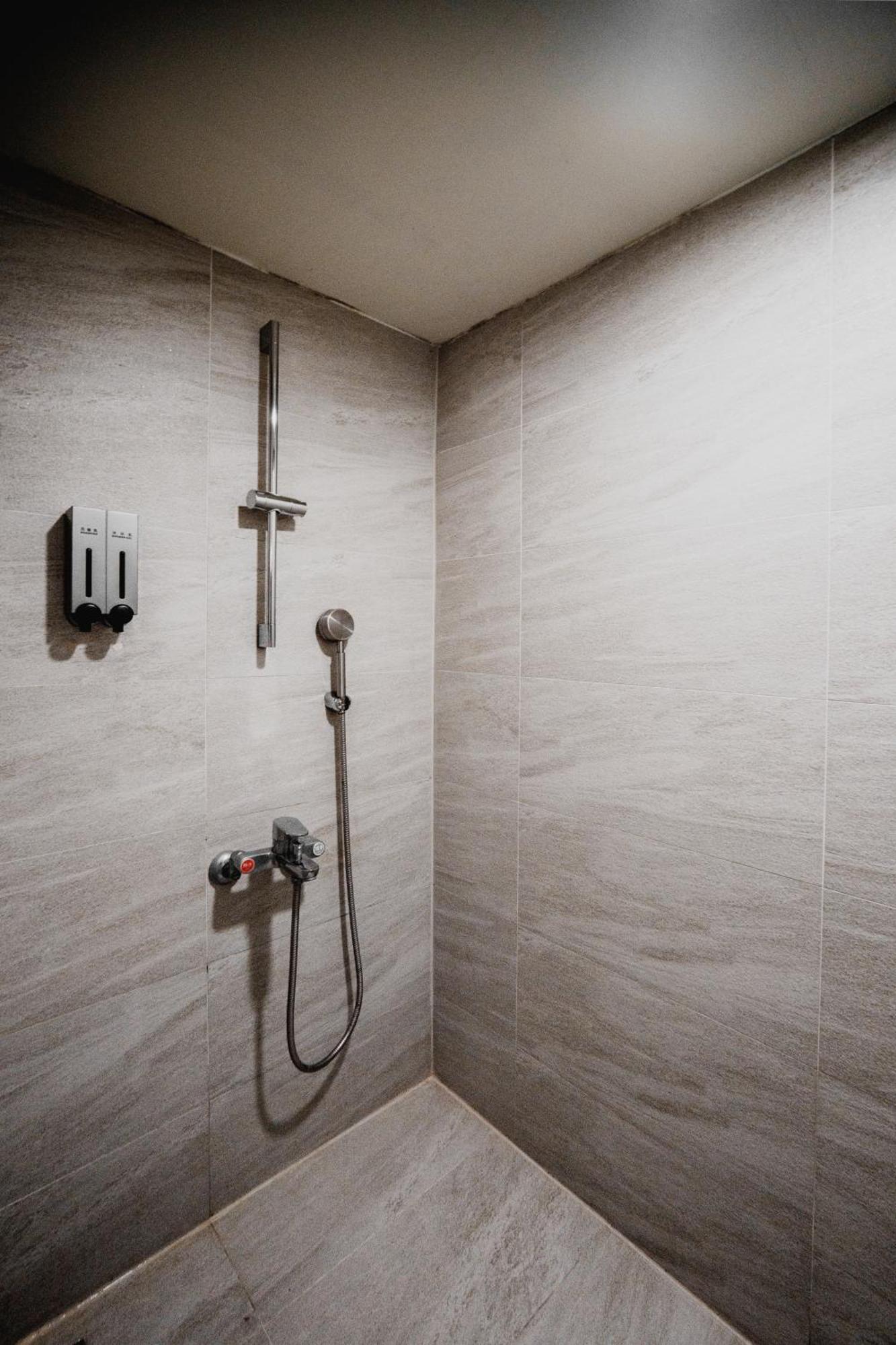 Hub Hotel Kaohsiung Yawan Branch Exteriér fotografie